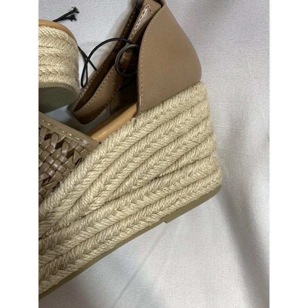 a.n.a. Lisa DK Taupe Woven Platform Wedge‎ Sandals Size 9.5 m beach summer ANA